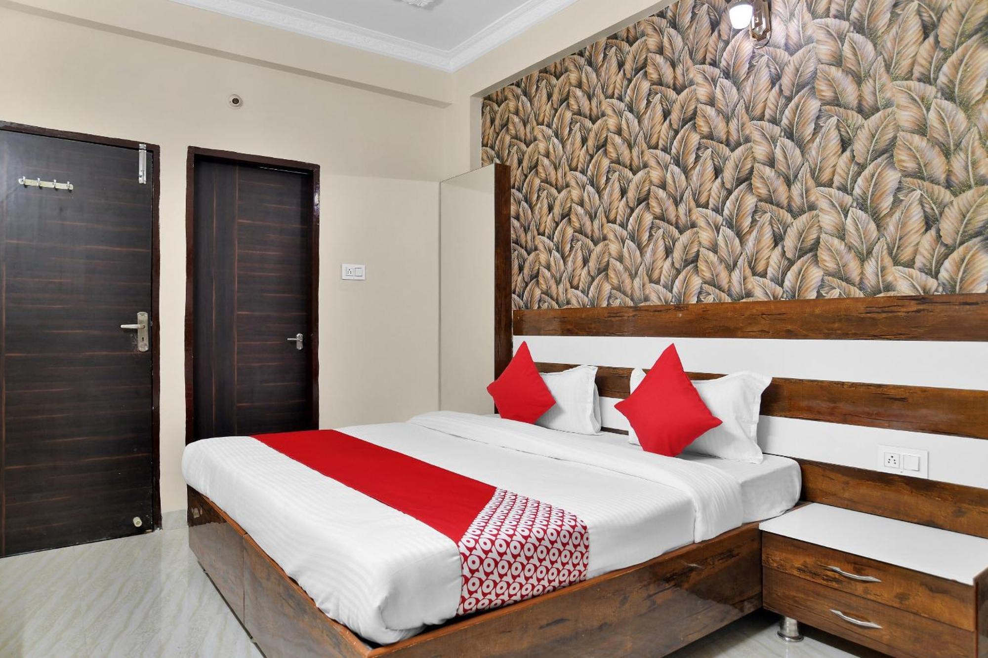 Hotel O Zodiac Indaur Kültér fotó