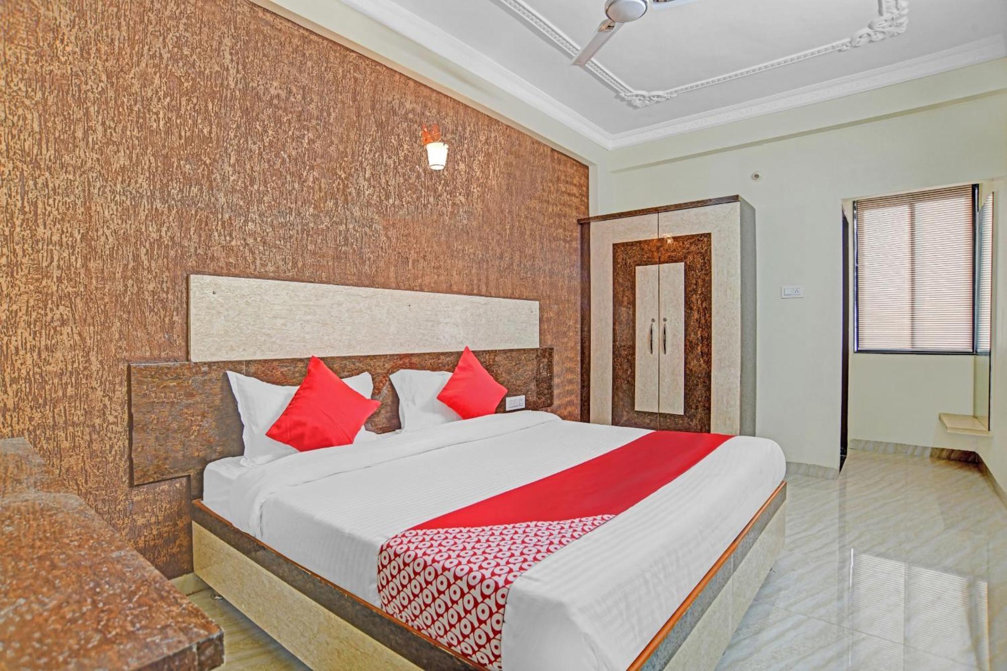 Hotel O Zodiac Indaur Kültér fotó