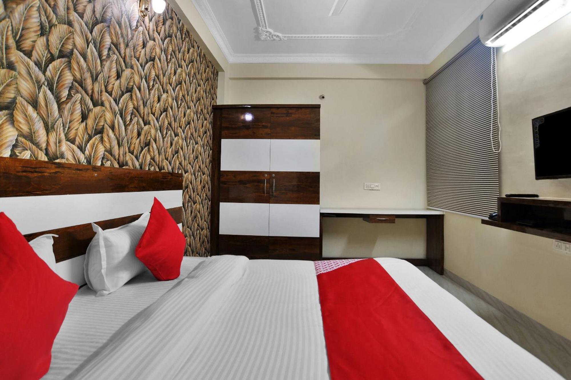 Hotel O Zodiac Indaur Kültér fotó